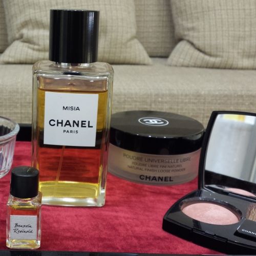 Restricción en importación de cosméticos y otros Restricción en importación de cosméticos y otros